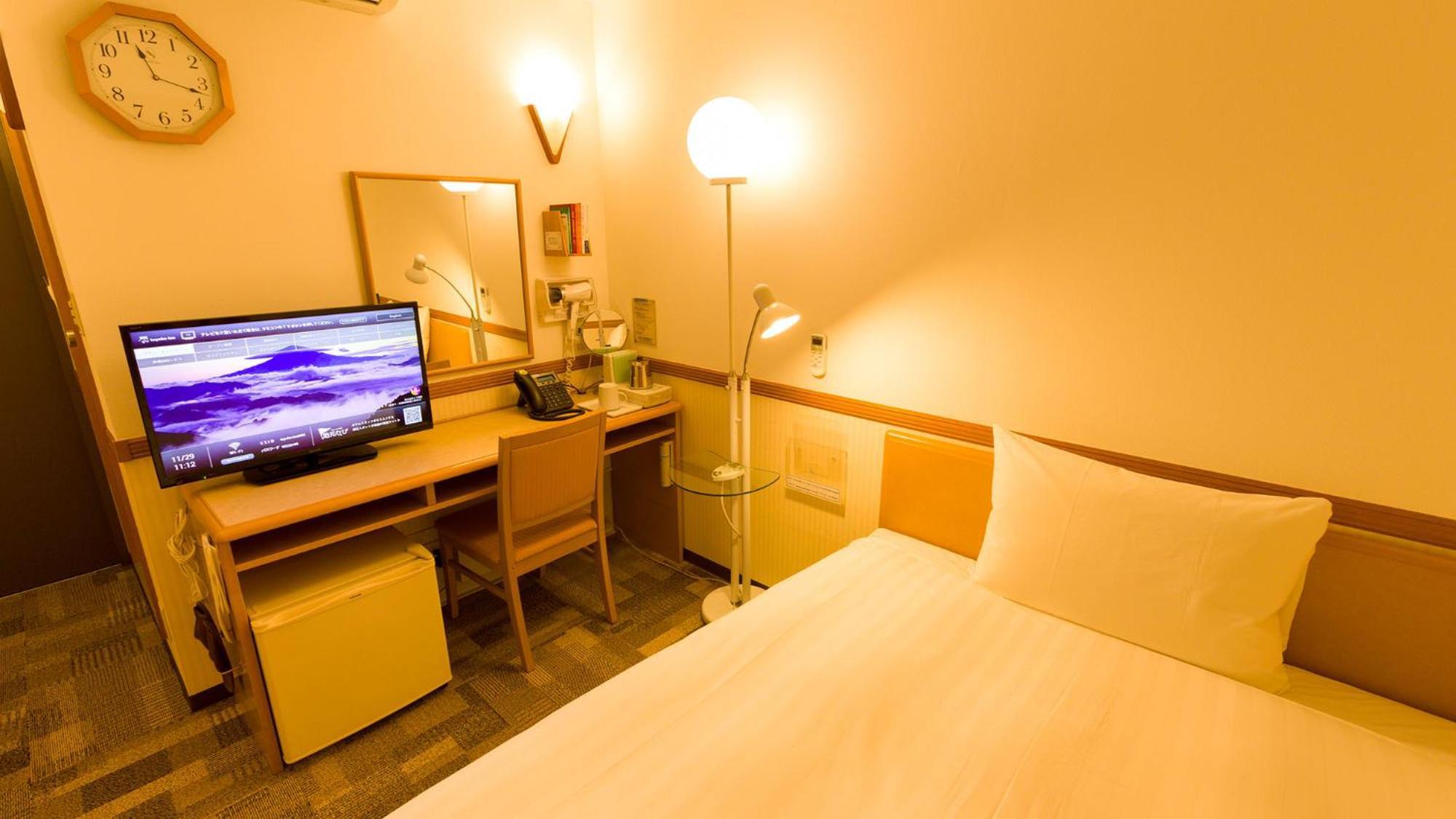 Toyoko Inn Kobe Sannomiya-Eki Higashi Pokoj fotografie