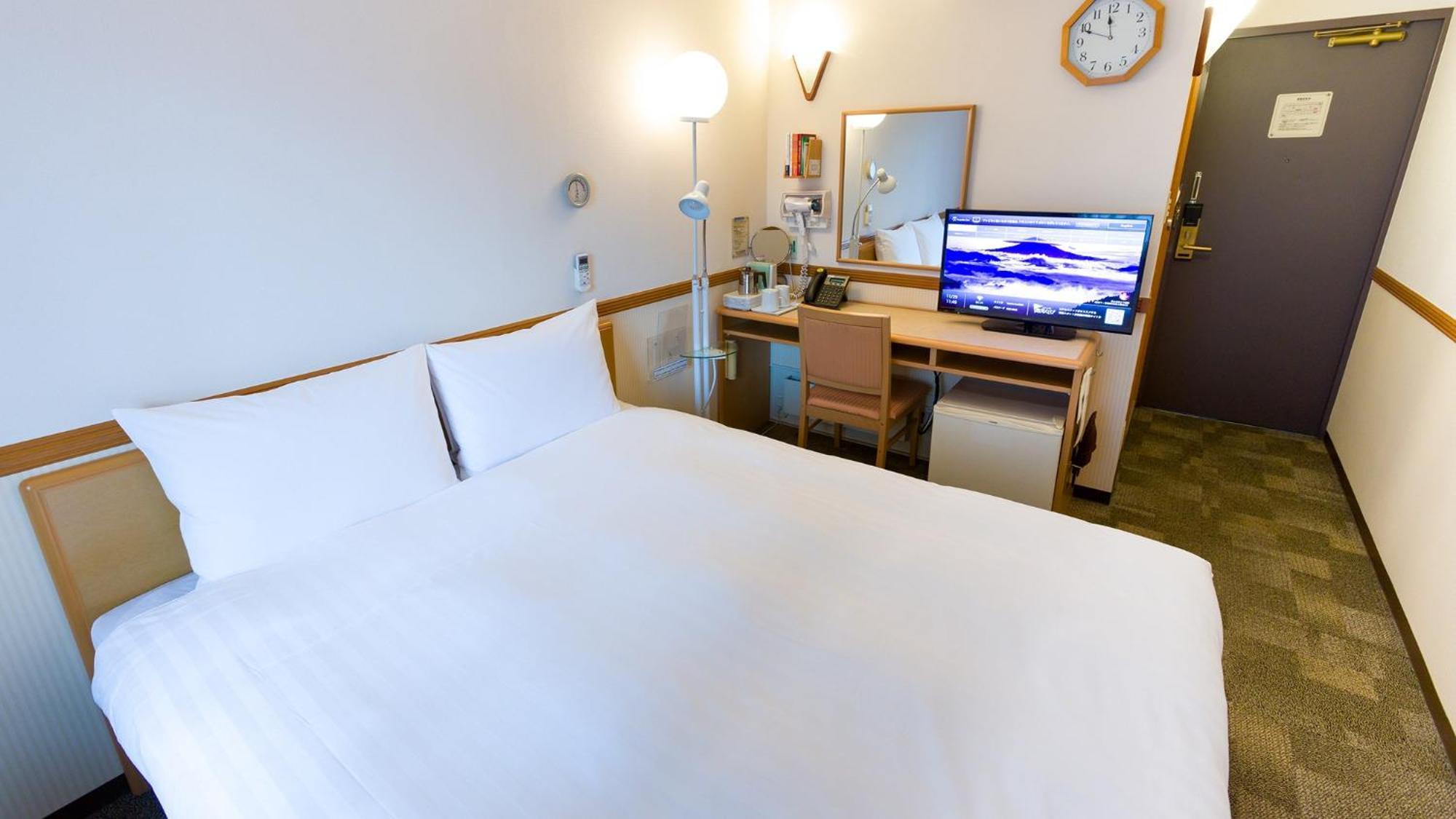 Toyoko Inn Kobe Sannomiya-Eki Higashi Pokoj fotografie