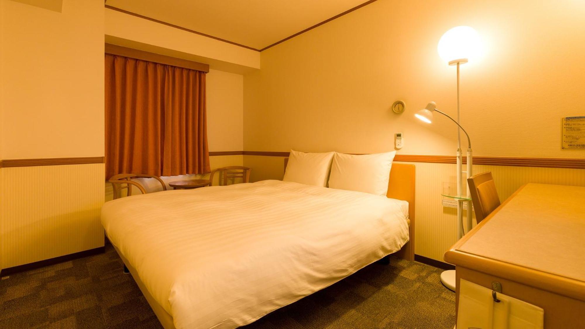 Toyoko Inn Kobe Sannomiya-Eki Higashi Pokoj fotografie