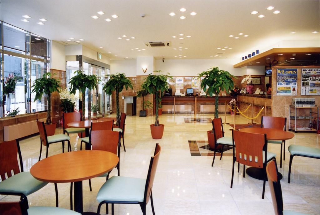 Toyoko Inn Kobe Sannomiya-Eki Higashi Exteriér fotografie