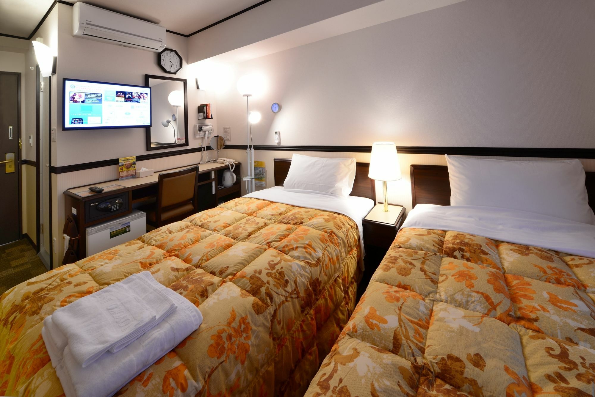 Toyoko Inn Kobe Sannomiya-Eki Higashi Exteriér fotografie